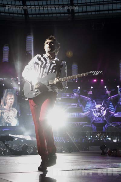 MUSE - 2013-06-21 - SAINT DENIS - Stade de France - Matthew James Bellamy - Dominic James Howard